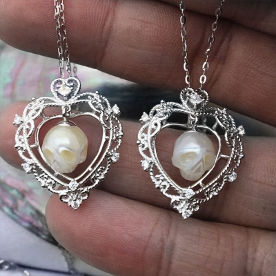 Perlen-Schädel-Halskette, weiße Perlen-Anhänger-Halskette, geschnitzte Schädel-Perlen-Halskette, gotischer Anhänger, gotischer Schmuck aus Sterlingsilber für Frauen/Mutter