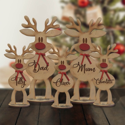 Renna indipendente per famiglia con nome personalizzato, renna natalizia in legno personalizzata, ornamento da tavolo in piedi, decorazione per la casa, regalo di Natale per la famiglia