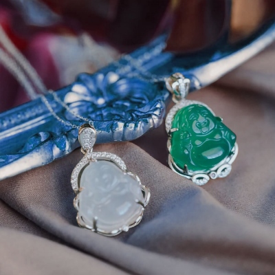 Collier bouddha en argent sterling 925, petit collier à breloques bouddha en jade, pendentif bouddha, cadeau d'anniversaire/fête des mères pour maman/grand-mère