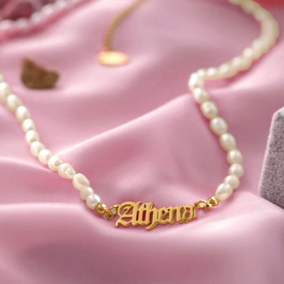 Collana di perle con nome personalizzato, gioielli in stile gotico inglese antico, collana con nome a catena di perle di perle, gioielli da damigella d'onore, regalo per la festa della mamma per lei