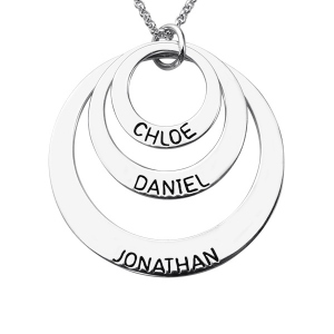 Engraved Family Necklace Sterling Silver 3 Names Disc Necklace for Mothers