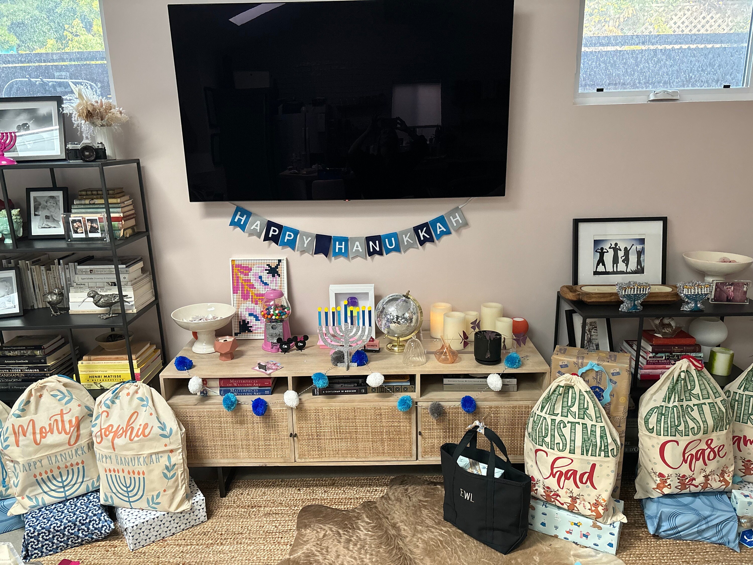 Personalized Hanukkah Gift Sack: Festive Holiday Bag