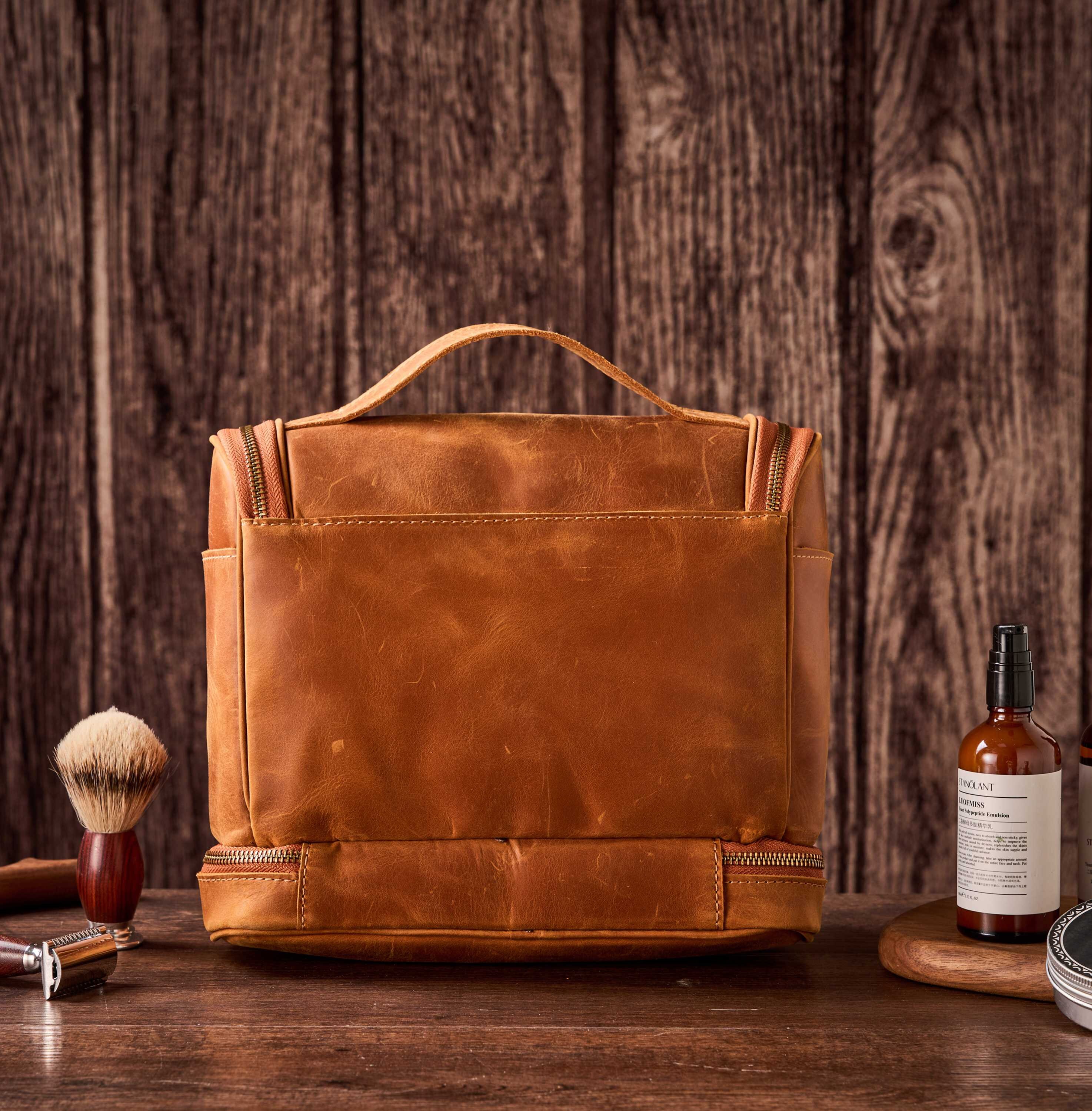 Personalized Groomsmen Gift,Waterproof Leather Toiletry Bag, Hanging Leather Dopp Kit, Men's Shaving Kit, Groomsman Gift, Christmas Day Gift