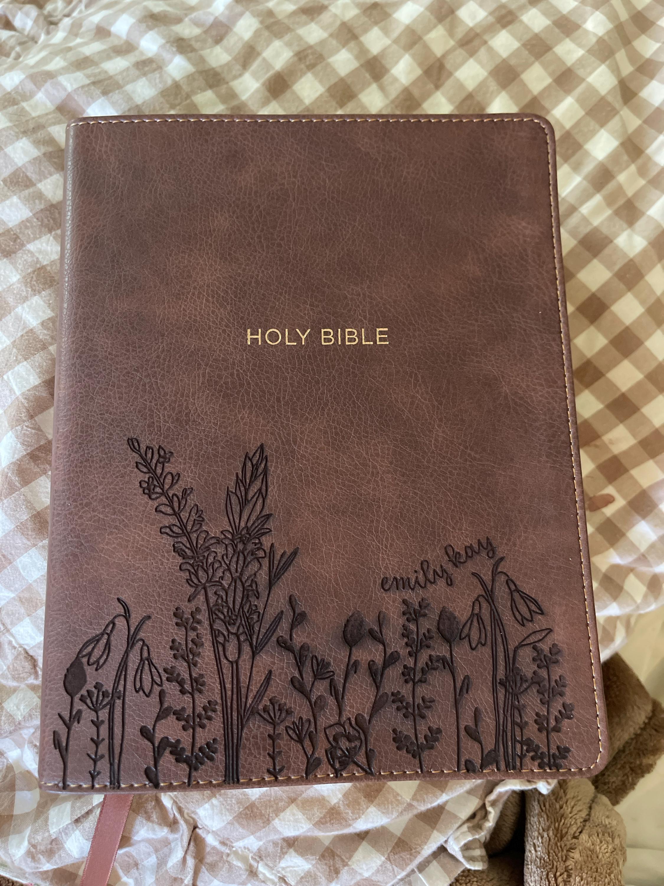 PERSONALIZED NKJV Reference Bible - Holy Bible with Wildflowers - Add Your Name along the flowers - CUSTOM