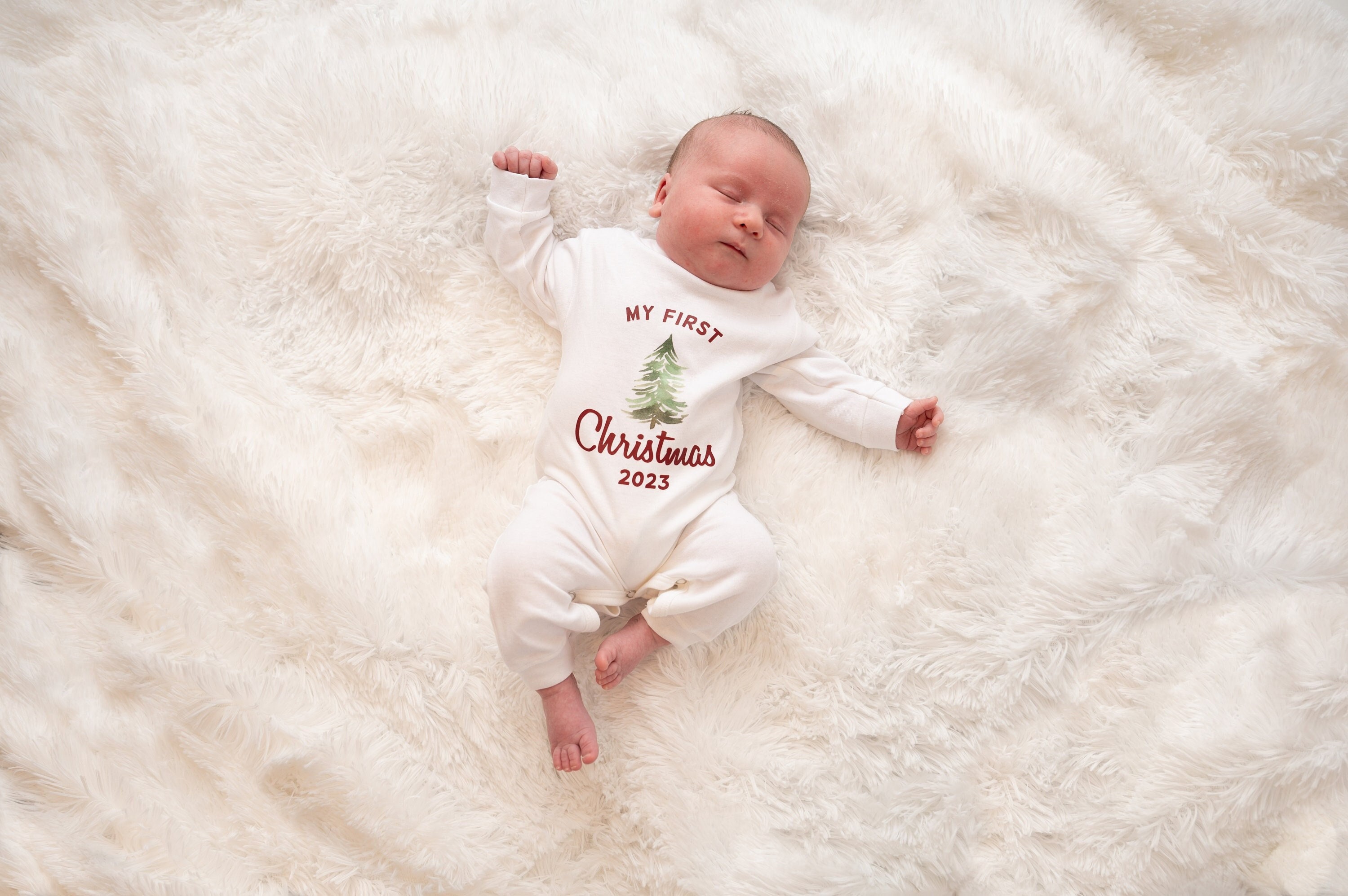 Baby 1st Christmas Romper. My 1st Christmas Outfit with Santa Hat. Personalized Newborn White Long Sleeve Romper. Baby Boy or Baby Girl