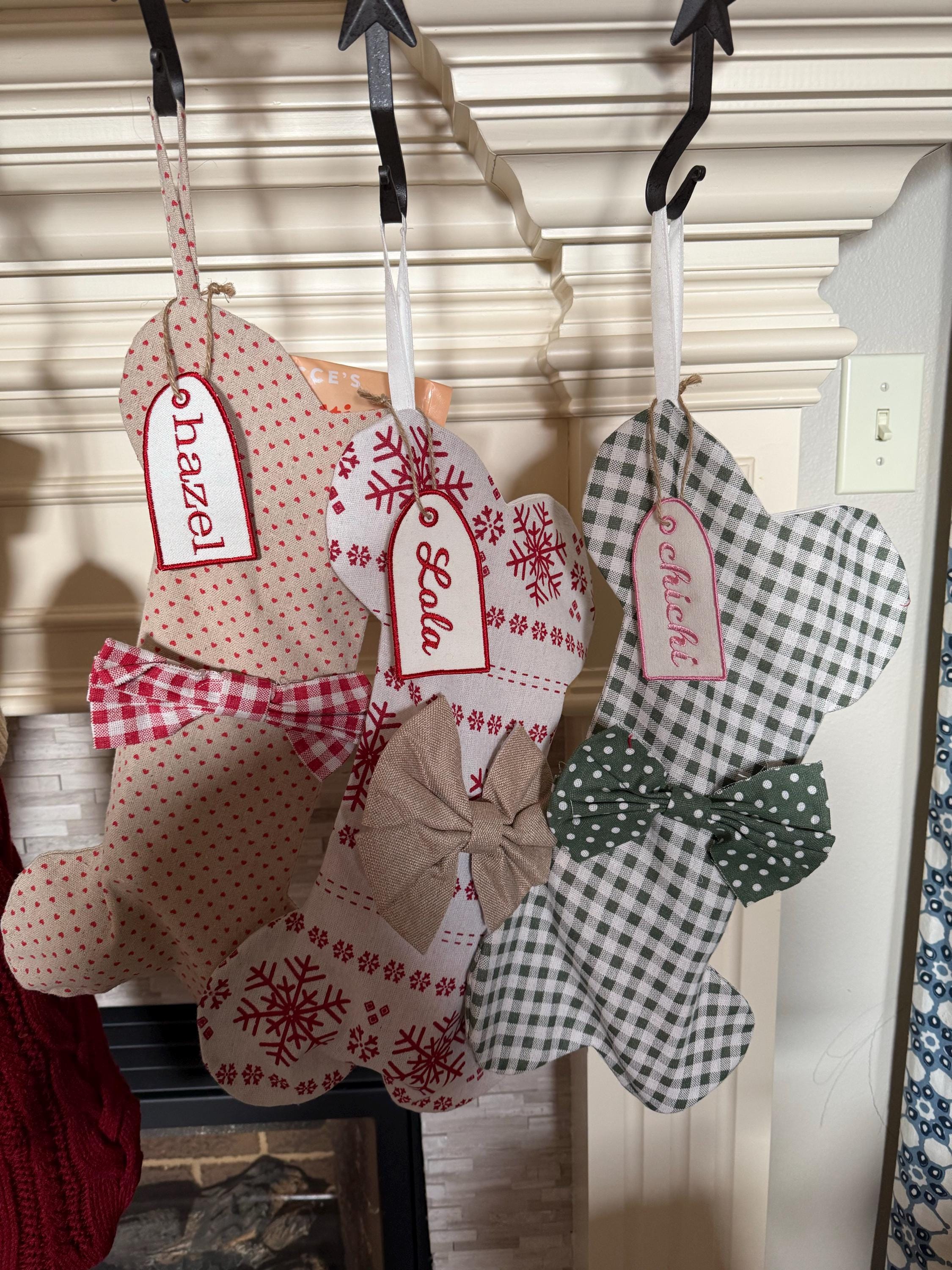 Personalized Dog Christmas Stockings Pet Stockings with Name Tag Custom Holiday Stockings Embroidered Dog Bone Stockings for New Puppy Gifts