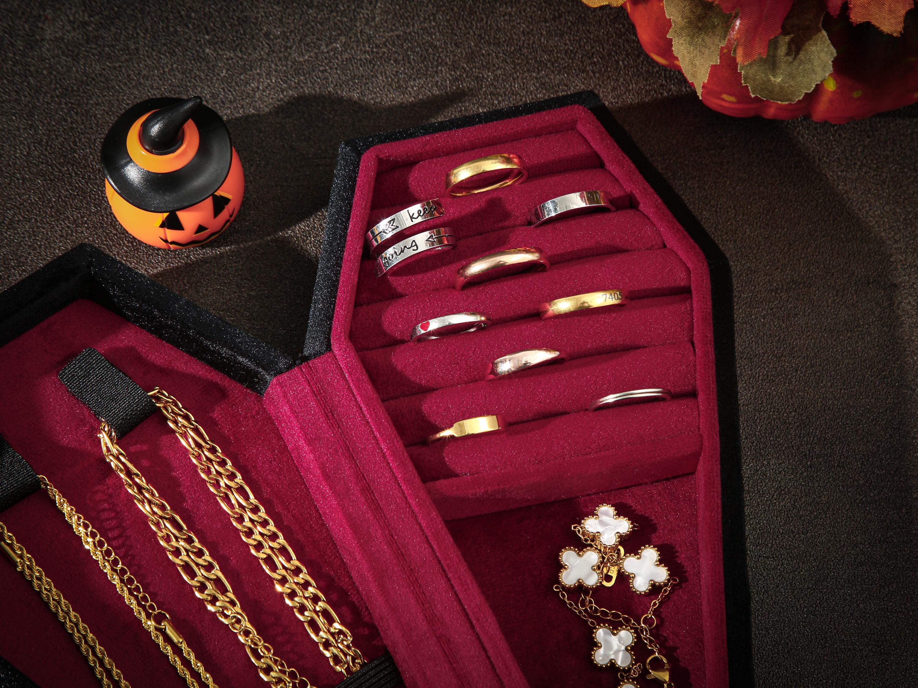 Personalized Halloween Velvet Jewelry Box, Coffin Halloween Jewelry Box, Gothic Jewelry Organizer, Custom Coffin Jewelry Box, Halloween Gift