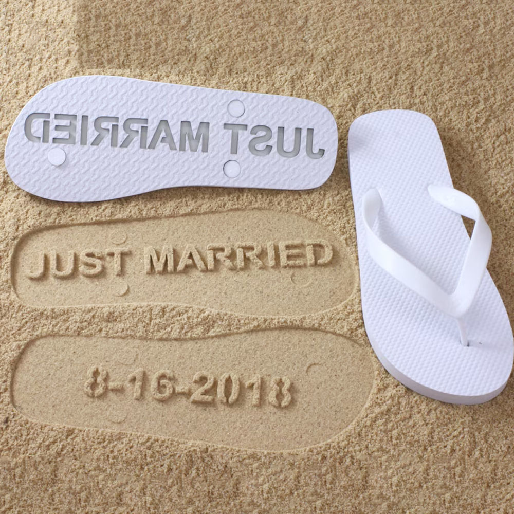 Personalized Wedding Sand Imprint Sandals for New Couples, Flip Flops for Bridal with Name, Beach Wedding Accessories Favors for Guests, Gift for Woman