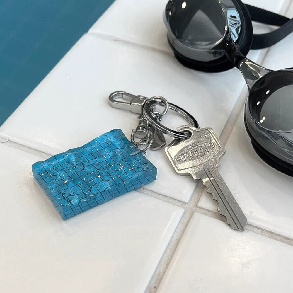 Customized Name Water Ripple Sparkling Swimming Pool Keychain, Gift for Swimming Enthusiasts