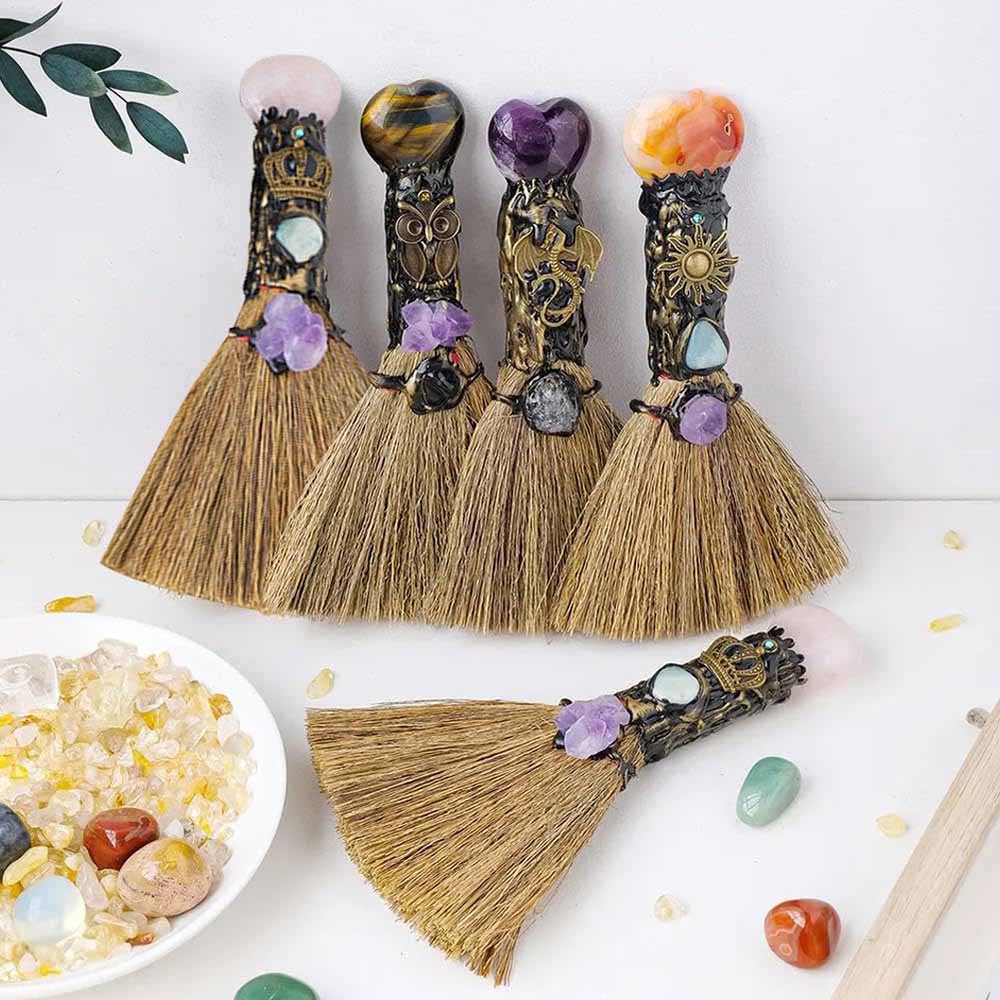 Natural Crystal Magic Broom, Mini Witch Broom, Crystal Witch Wiccan Altar Broom, Magic Ceremony Decor, Handmade Reiki Broomstick for Cleansing Healing Fengshui