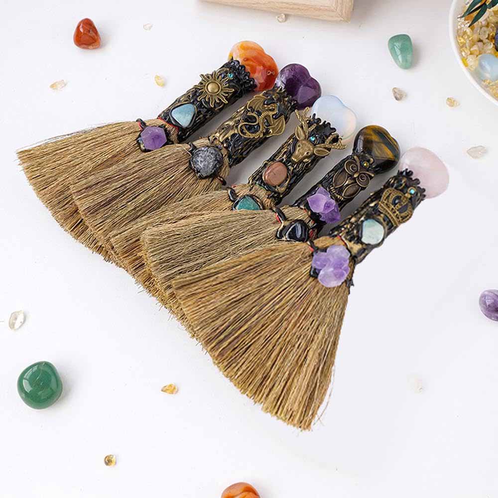 Natural Crystal Magic Broom, Mini Witch Broom, Crystal Witch Wiccan Altar Broom, Magic Ceremony Decor, Handmade Reiki Broomstick for Cleansing Healing Fengshui