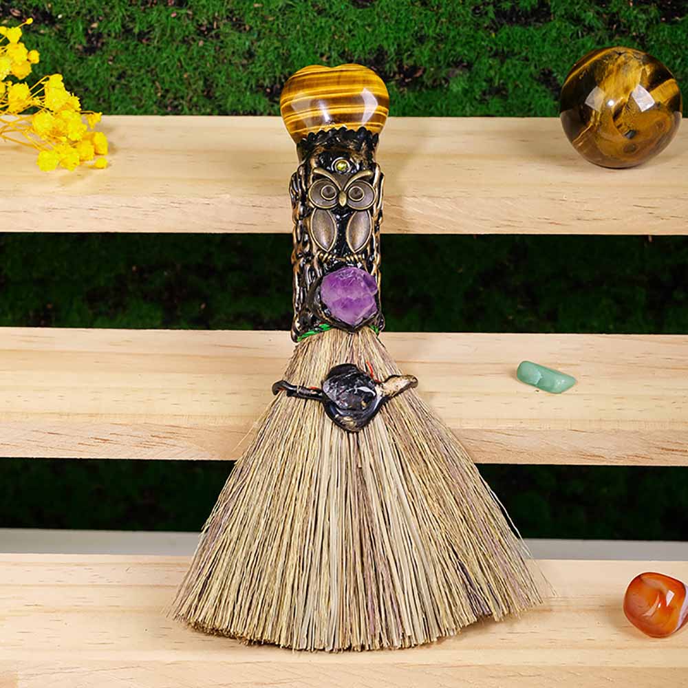 Natural Crystal Magic Broom, Mini Witch Broom, Crystal Witch Wiccan Altar Broom, Magic Ceremony Decor, Handmade Reiki Broomstick for Cleansing Healing Fengshui