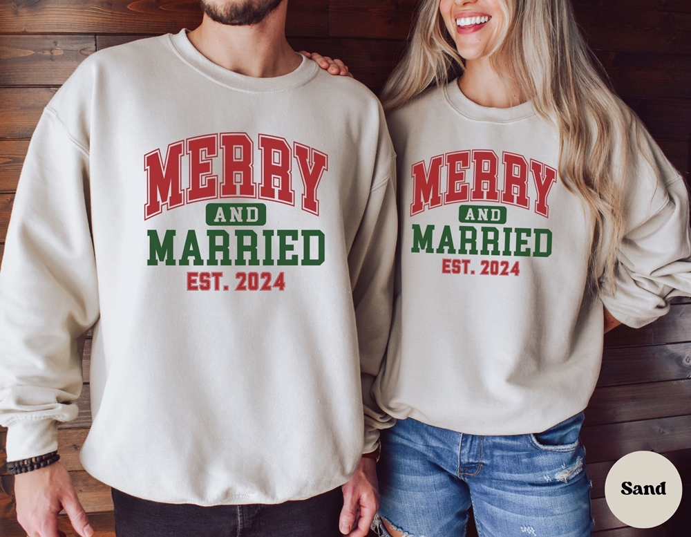 Personalized Merry and Married Matching Couple Sweatshirts, First Christmas Married in 2024 Newly Wedding Gift, Christmas Gift for Couple