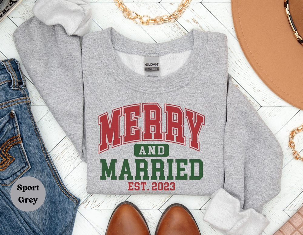 Personalized Merry and Married Matching Couple Sweatshirts, First Christmas Married in 2024 Newly Wedding Gift, Christmas Gift for Couple