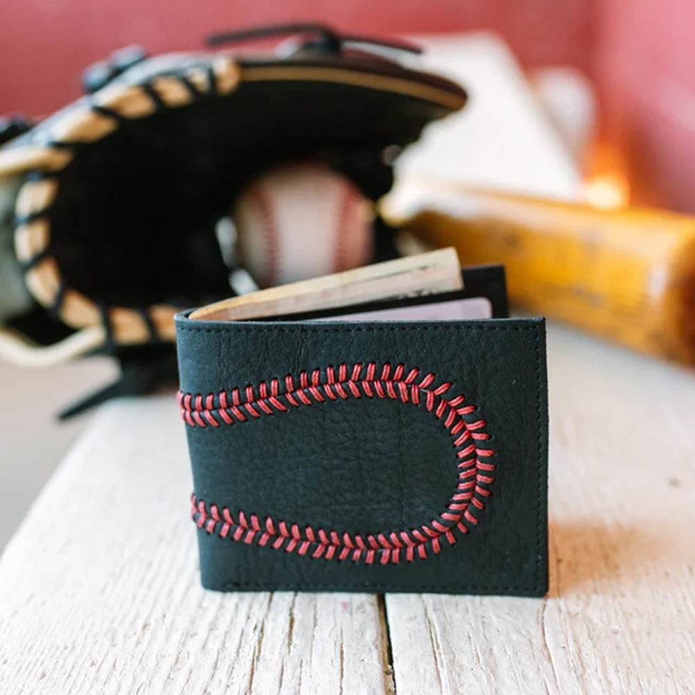 Personalized Baseball Leather Bifold Wallet for Men,Stitch Wallet with Baseball Pattern,Birthday Gift for Coach/Boyfriend/Husband/Player Baseball Fans