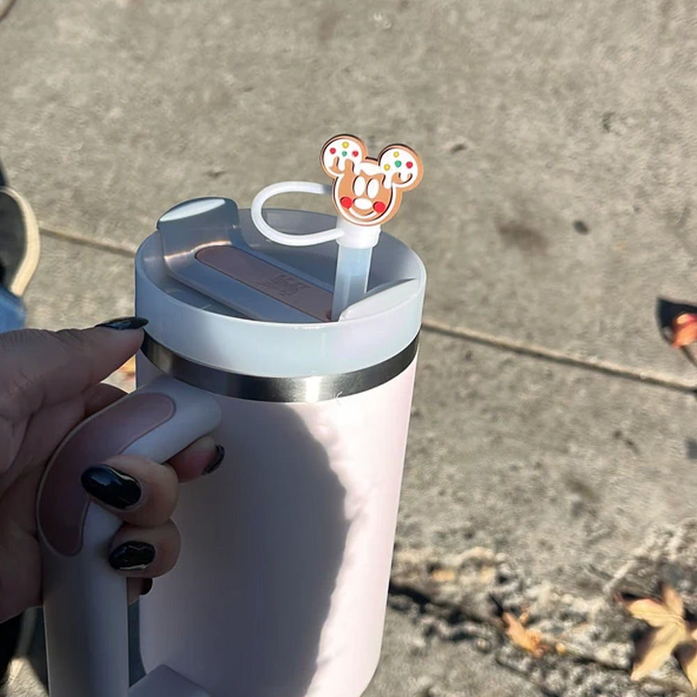 Personalized Christmas Straw Toppers, Gingerbread Mickey & Minnie & Monster Wreath Glass Cup Straw Lid Covers Accessories, Christmas Gift for Woman/Kid