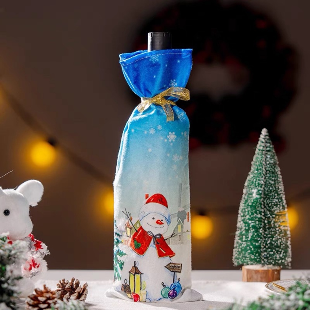 Christmas Theme Insulated Bottle Cover, Unique Design for Gifts and Family Time