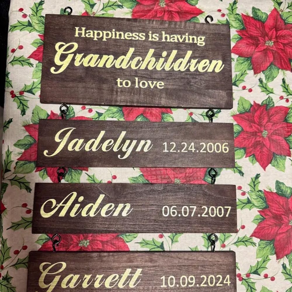 Personalized Wooden Sign, Custom Wooden Name Signs, Family Name/Date Sign for Home Decor, Grandchildren Sign, Personalized Gift for Grandparents