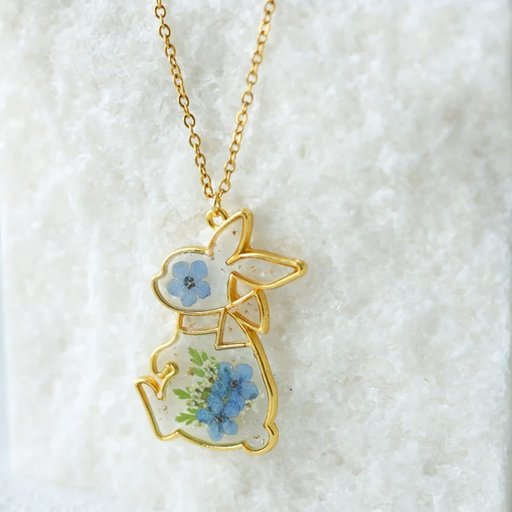 Pressed Flower Rabbit Necklace, Forget Me Not Real Flower Necklace, Easter Rabbit Necklace, Resin Necklace, Gift for Her, Birthday Gift