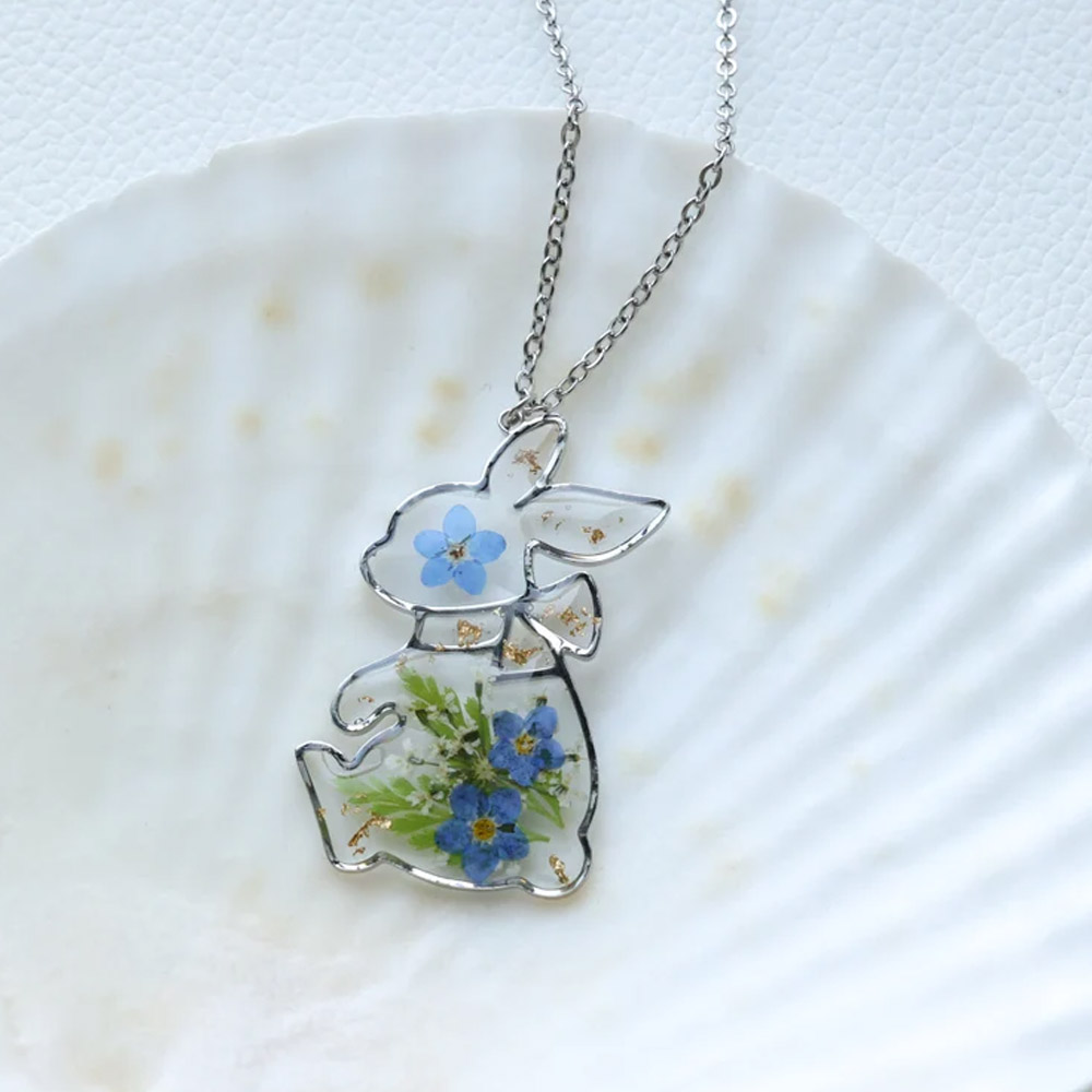 Pressed Flower Rabbit Necklace, Forget Me Not Real Flower Necklace, Easter Rabbit Necklace, Resin Necklace, Gift for Her, Birthday Gift