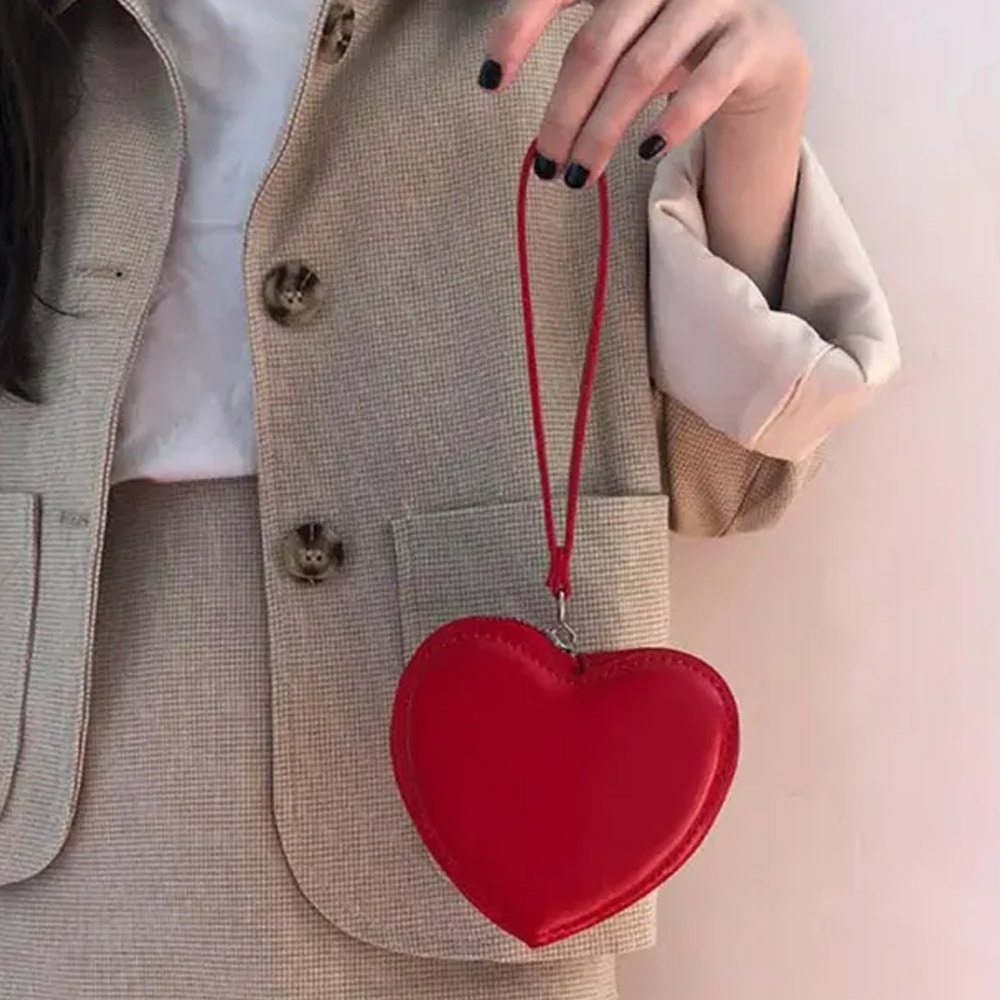 Personalized Heart-Shaped Bag for Women,Red Vegan Leather Purse,Cute & Stylish Bag,Perfect Gift for Her,Valentine’s Gift, Birthday Gift