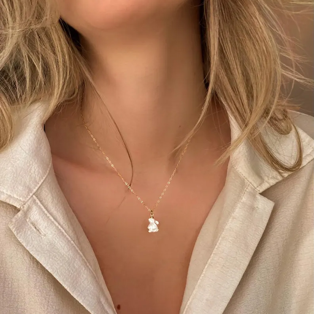 Personalized White Shell Rabbit Necklace for Women, Pearl Bunny Necklace with Letter Pendant, Rabbit Decor Jewelry, Playboy Charm, Easter Gift for Girl Her