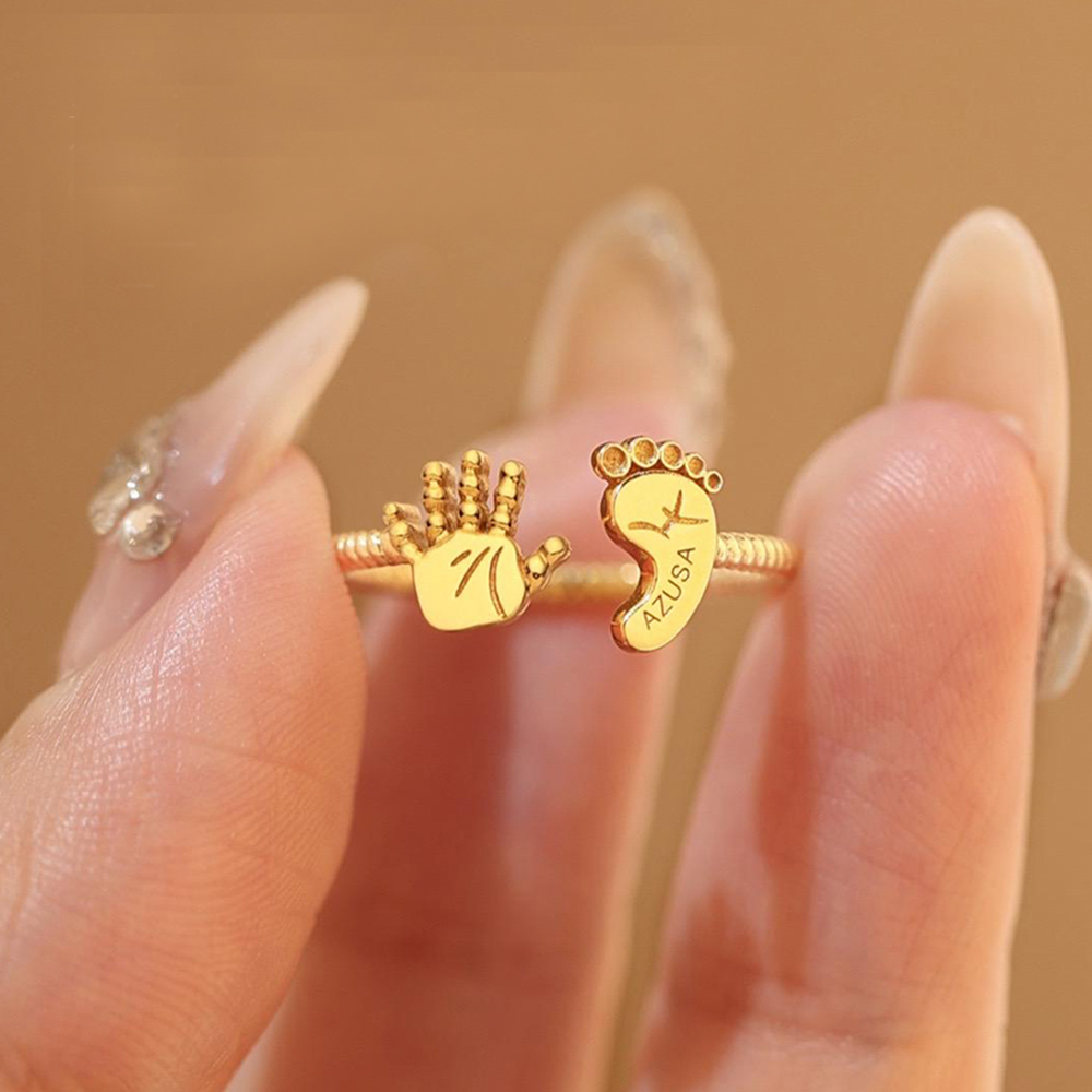 Personalisierter Baby-Namensring, Personalisiertes Geschenk zum ersten Muttertag für neue Mama, Gravierter Andenkenschmuck für Neugeborene, Mehrere Materialoptionen