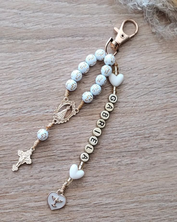 ❤️Buy 2 FREE SHIPPING❤️Personalized Cross Alphabet Beaded Keychain