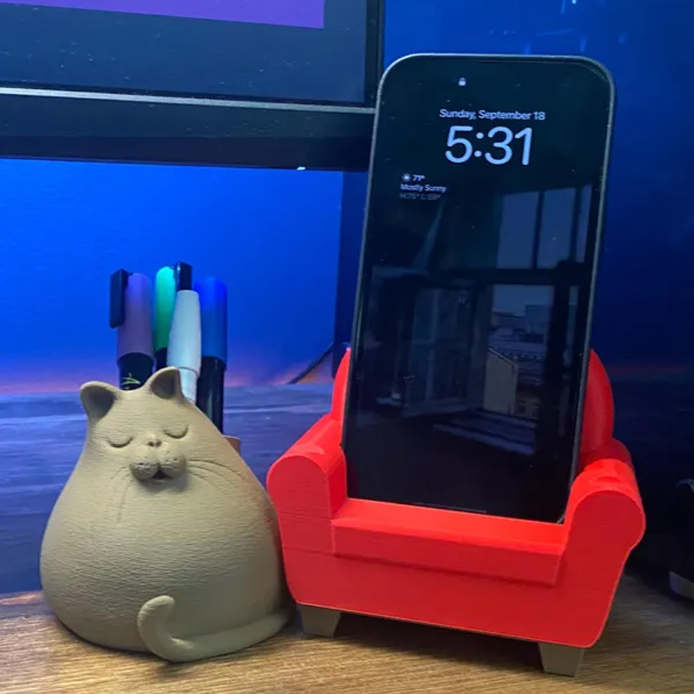 3D Printed Mini Sofa Phone Stand, Colorful Chair-Shaped Phone Holder, Cute Phone Accessories, Home Desk Decor, Birthday Gift for Family/Friends/Her