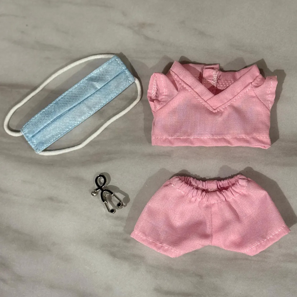 Outfit & Accessories