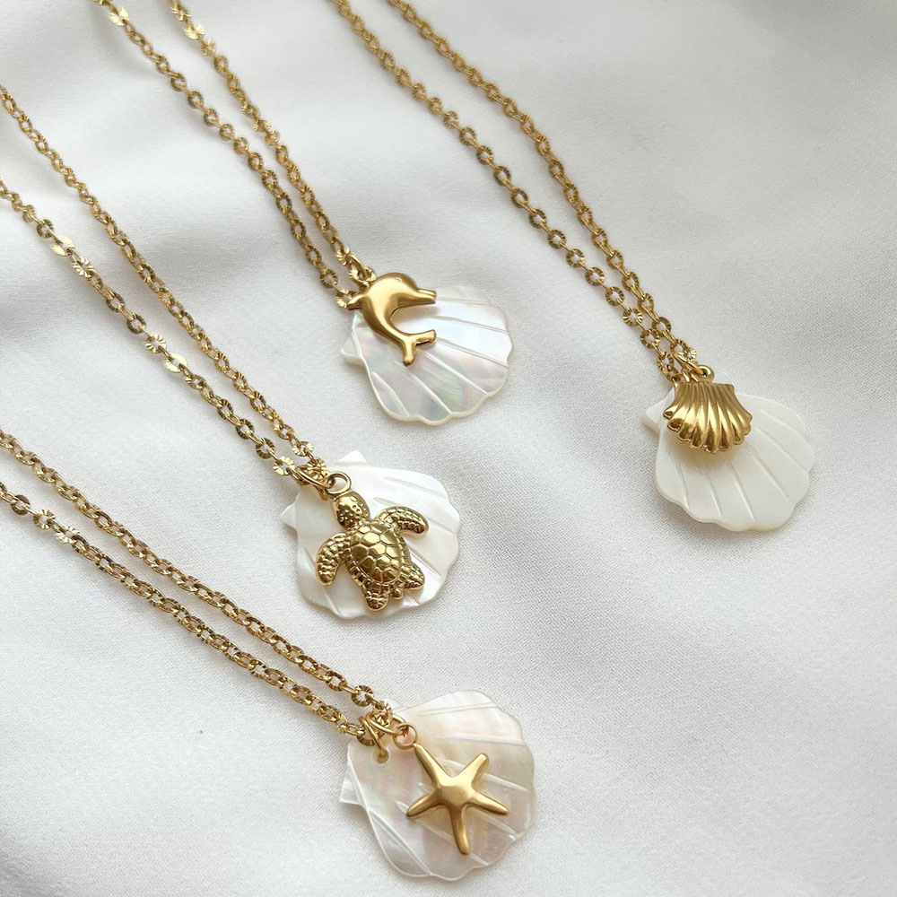 Shell Pendant Boho Necklace