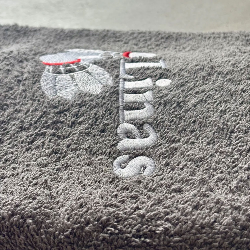 Personalized Embroidered Name Badminton Sweat Towel, Soft and Absorbent Sport Towel, Sports/Birthday Gift for Badminton Lovers/Coaches/Players