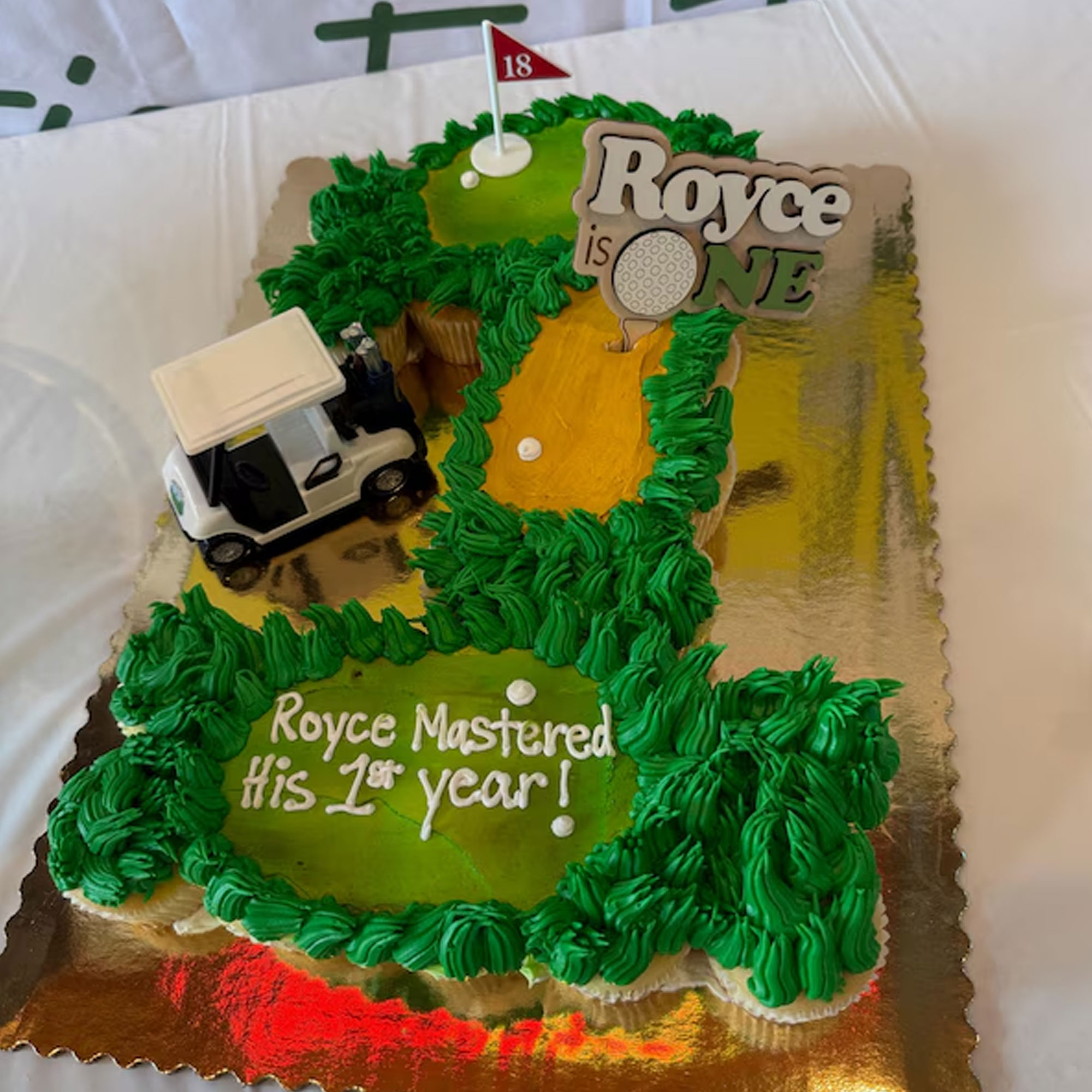 Personalized Name Golf Cake Topper, Wooden Hole in One Cake Decors, Golf Theme Birthday Party Favors, Birthday/Anniversary Gift for Golf Lovers/Kids