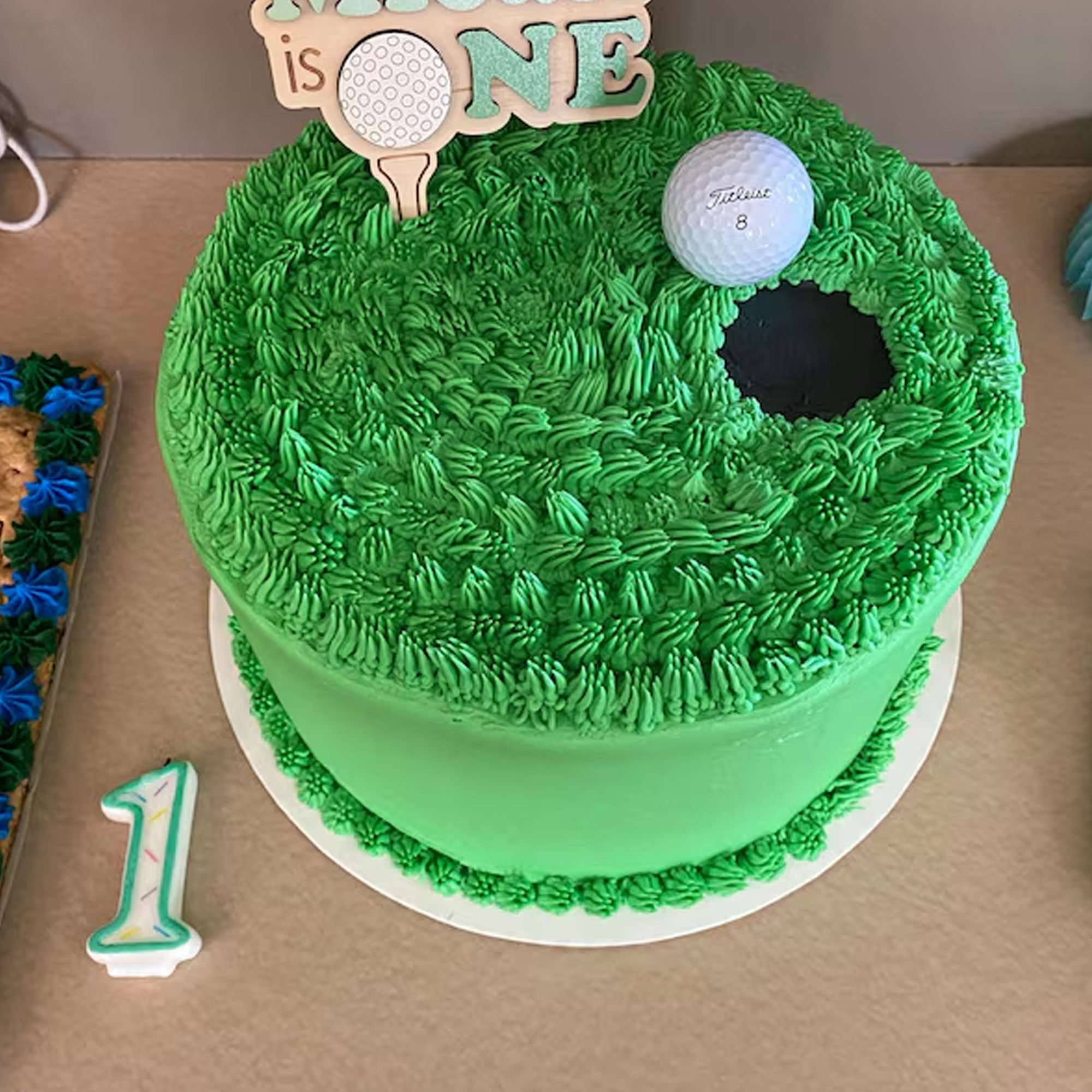 Personalized Name Golf Cake Topper, Wooden Hole in One Cake Decors, Golf Theme Birthday Party Favors, Birthday/Anniversary Gift for Golf Lovers/Kids