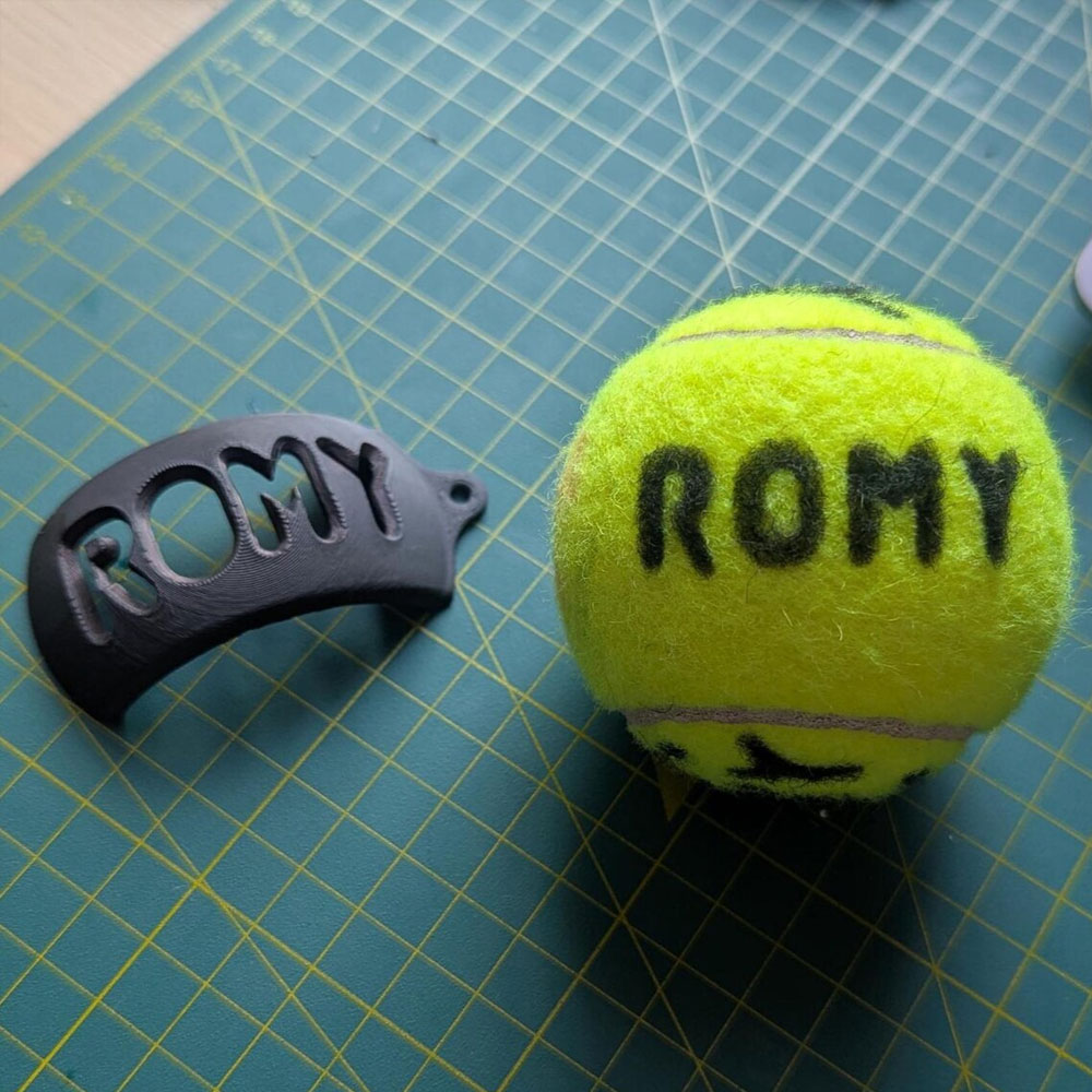 Personalized Name and QR Tag Tennis Ball Marker with Pen, Custom Tennis Ball Racket ID Clip, Tennis Accessory, Gift for Tennis Lovers/Players/Coaches