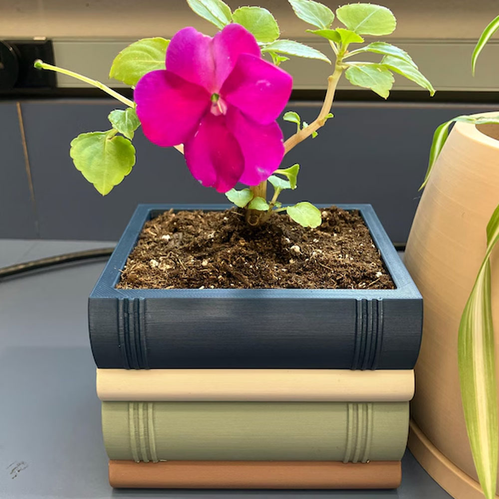 Stack of Books Plant Pot with Drainage, Colorful Reader's Books Planter, Home Decor, Housewarming/Birthday Gift for Plant Lovers/Book Lovers/Friends