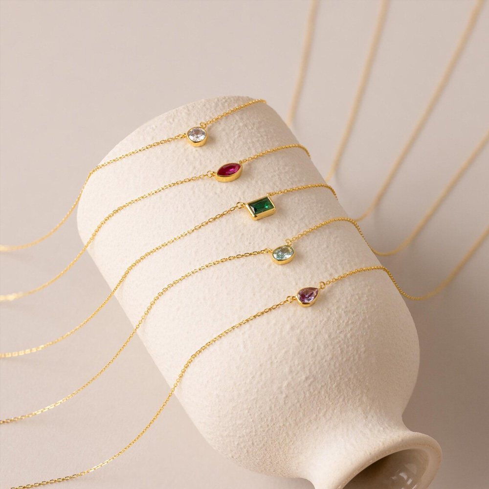 Collier personnalisé avec pierre de naissance ovale/marquise/émeraude/poire/ronde, bijou minimaliste de forme unique, cadeau d'anniversaire/fête des mères pour elle/maman/femme