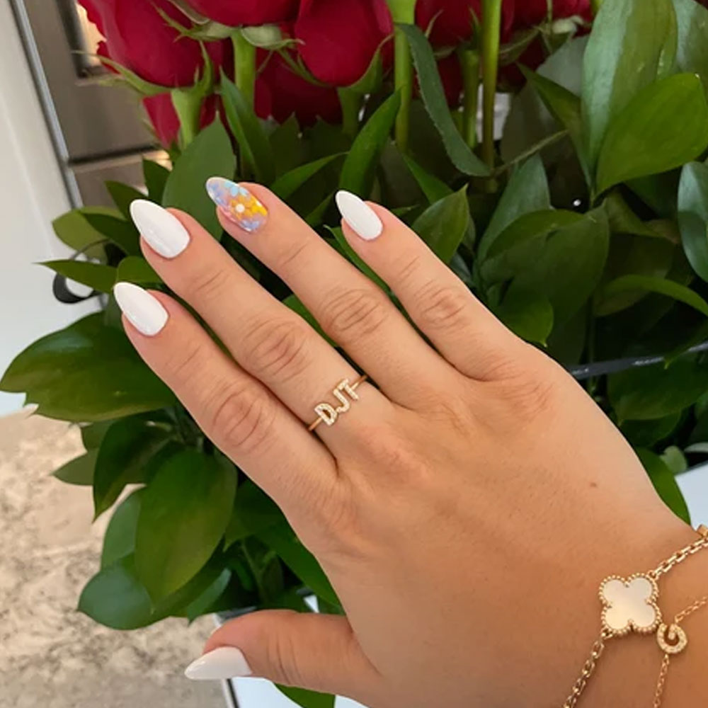 Bague initiales personnalisées en oxyde de zirconium, bague en argent sterling 925 sertie de lettres pavées, bijou délicat pour femme, cadeau d'anniversaire pour elle/maman/amie