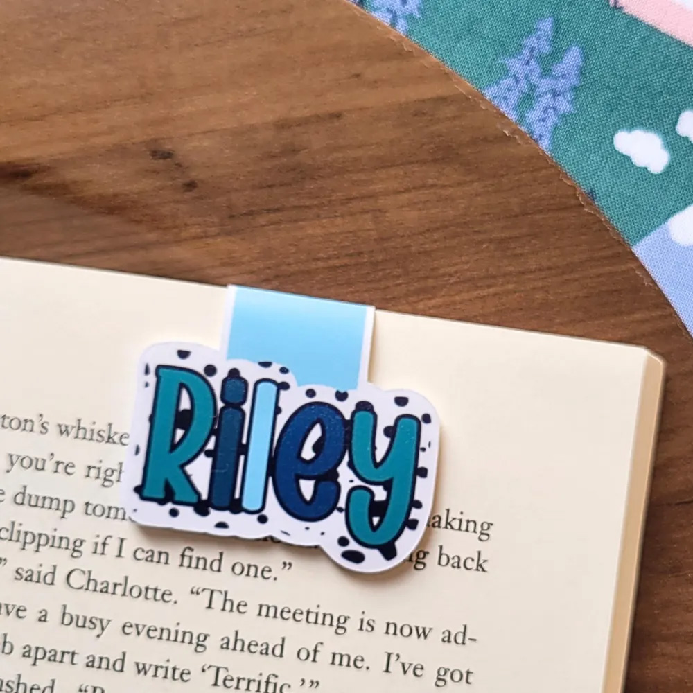 Personalized Name Magnetic Bookmark(Set of 2pcs), Polka Dots Bookmark Clip, Book Accessory, Easter/Back to School Gift for Book Lovers/Readers/Kids