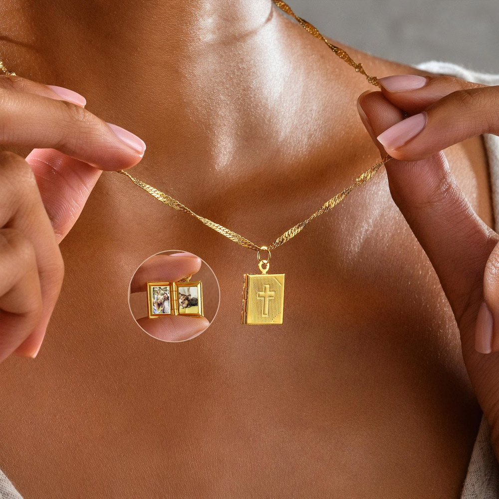 Personligt korsmedaljonghalsband med foton, fina anpassade bilder, kristna minnessmycken, religiöst minne, födelsedagspresent till henne/mamma/kvinna