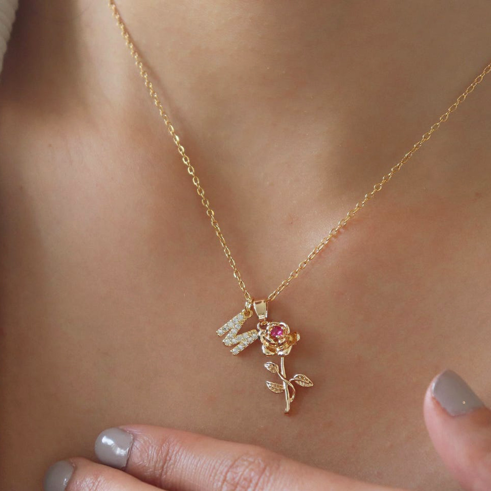 Collier pendentif initial rose personnalisé, bijou floral en argent sterling 925 pour femme, cadeau Saint-Valentin/anniversaire pour elle/épouse/petite amie