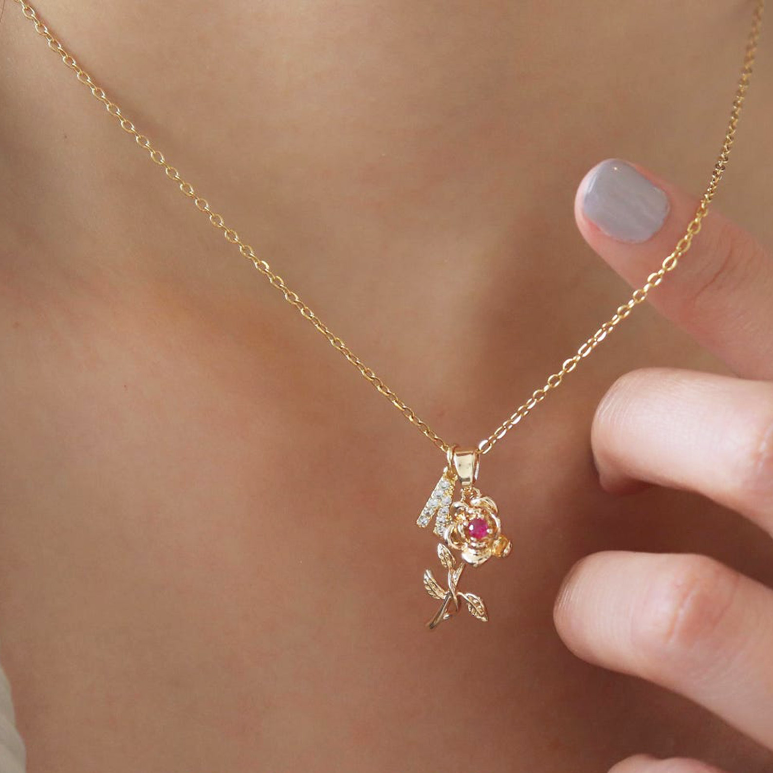 Collier pendentif initial rose personnalisé, bijou floral en argent sterling 925 pour femme, cadeau Saint-Valentin/anniversaire pour elle/épouse/petite amie