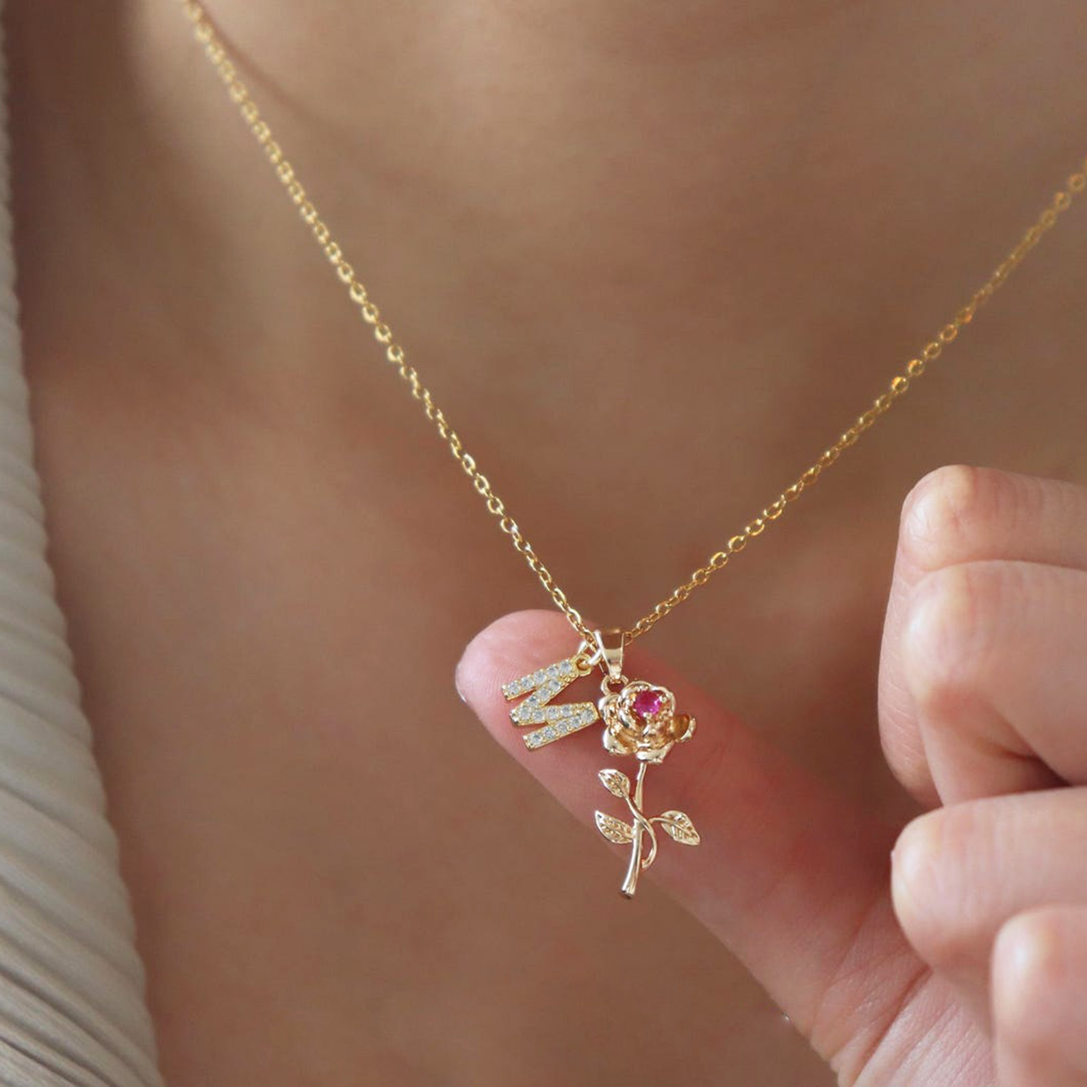 Collier pendentif initial rose personnalisé, bijou floral en argent sterling 925 pour femme, cadeau Saint-Valentin/anniversaire pour elle/épouse/petite amie