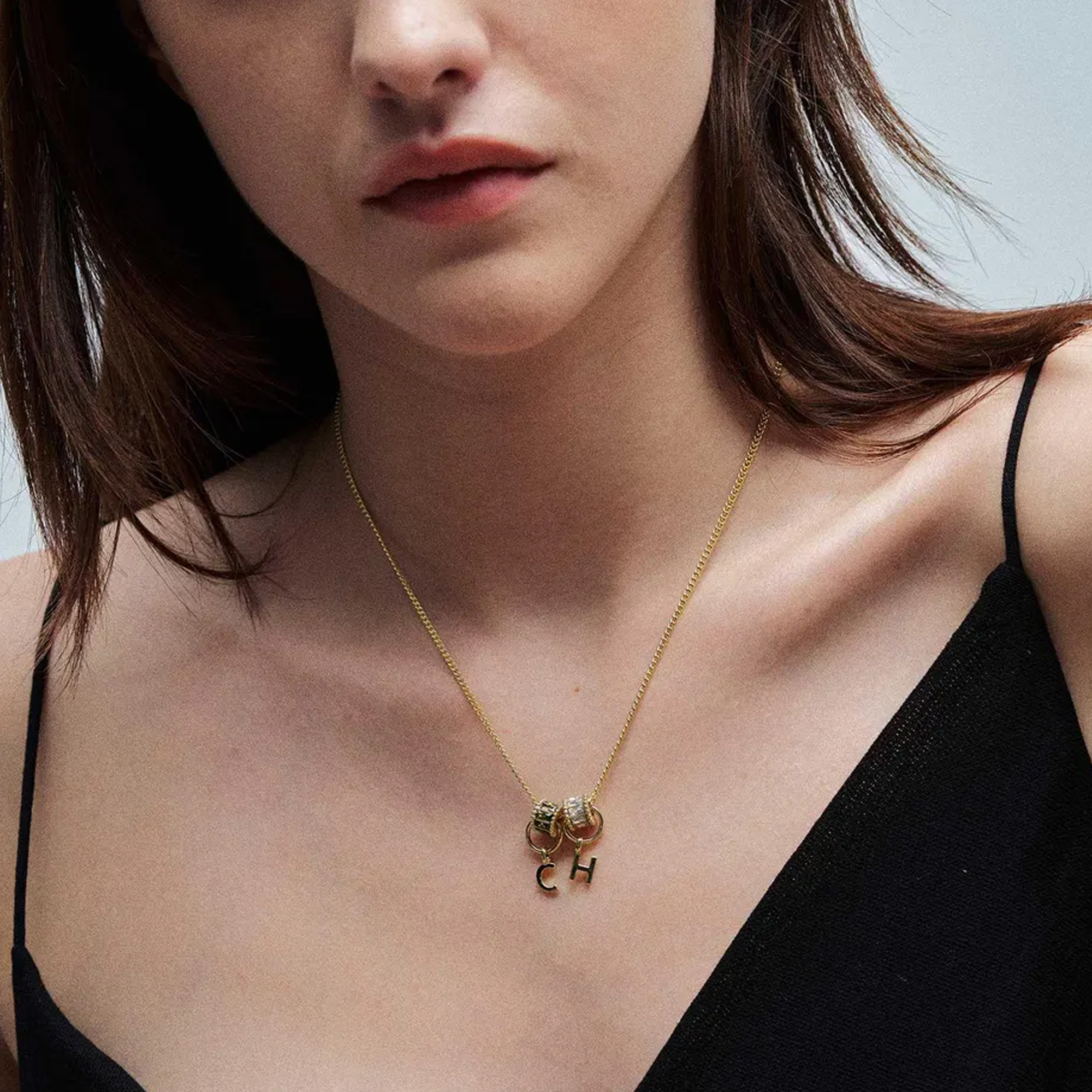 Anpassat halsband med initialer och födelsesten från 1-10, elegant halsband med bokstavsberlock, alla hjärtans dag/årsdag/födelsedagspresent till mamma/familj/henne