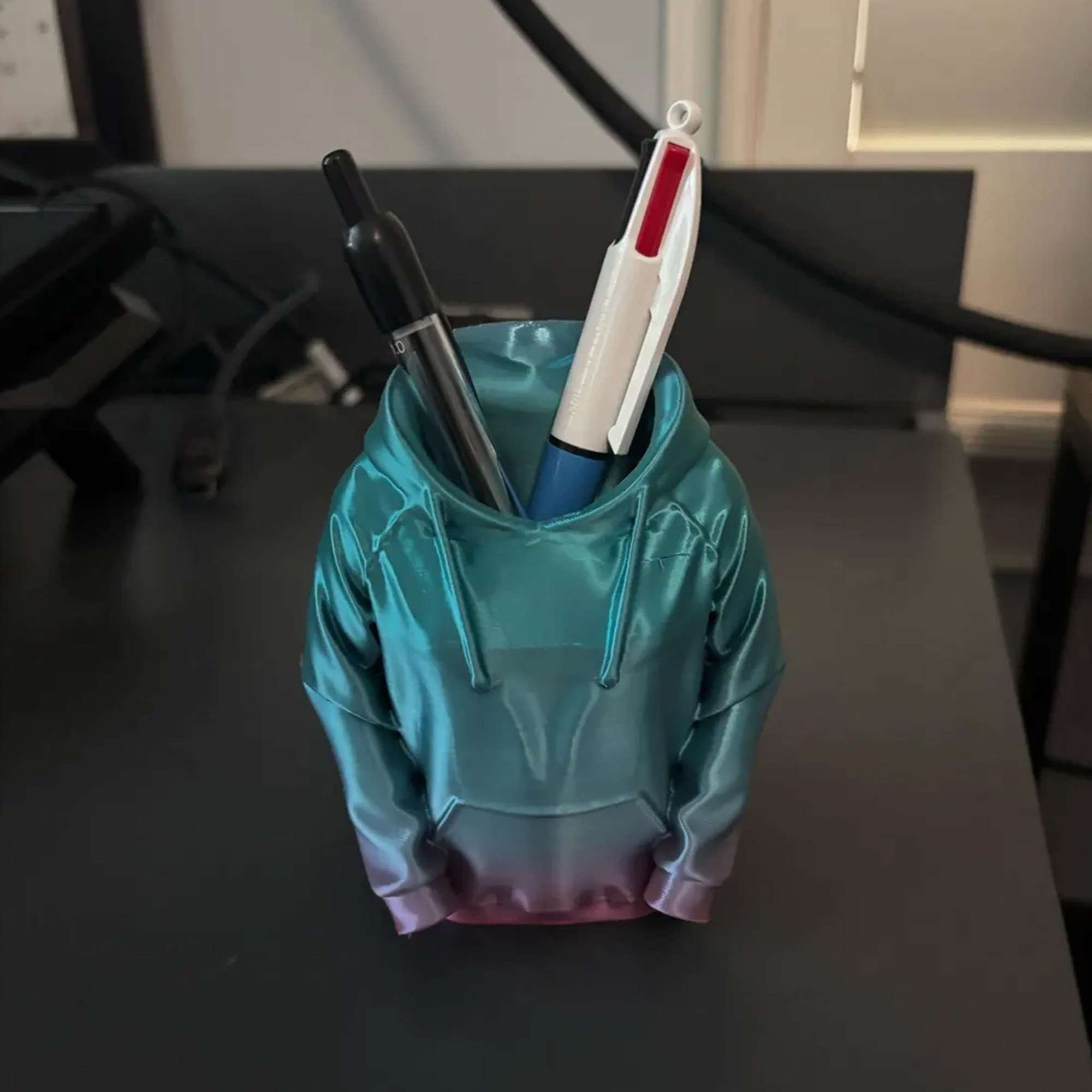 Personalized Coat Jacket Vase Pencil Holder with Name, 3D Printed Modern Desk Decor, Home & Office Organizer, Birthday Gift for Family/Friends