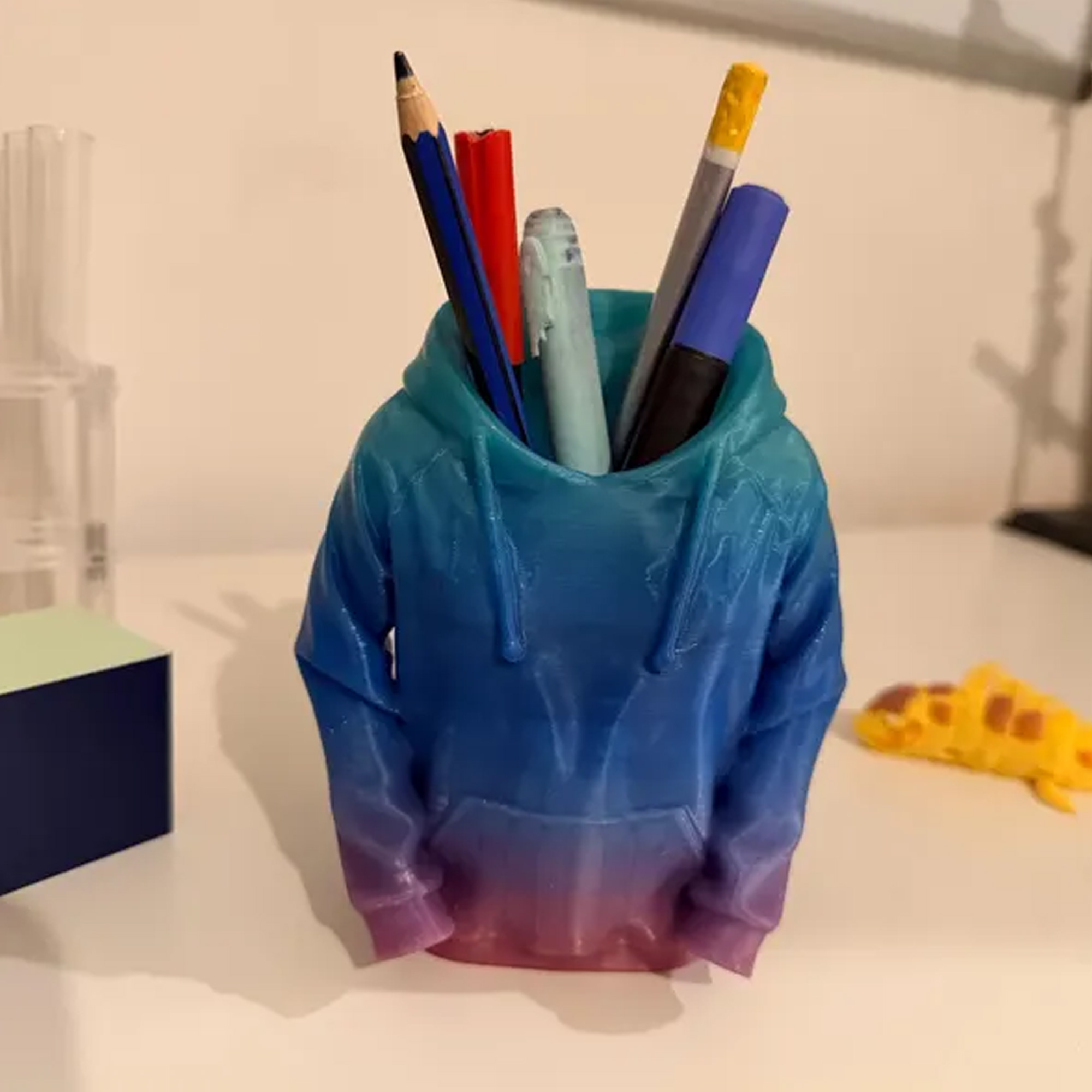 Personalized Coat Jacket Vase Pencil Holder with Name, 3D Printed Modern Desk Decor, Home & Office Organizer, Birthday Gift for Family/Friends