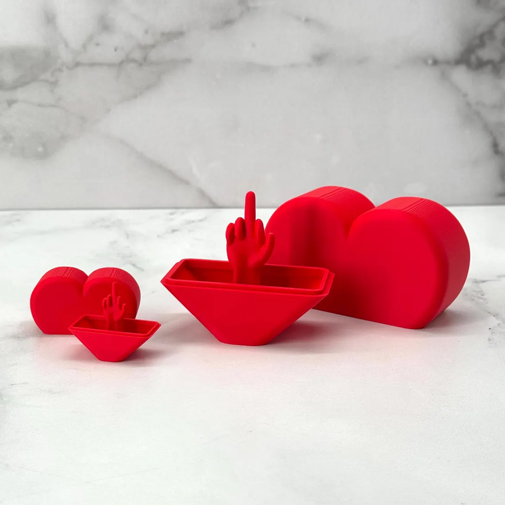 Heart with Middle Finger Gag Ring Box, Funny Prank Surprise Proposal Case, Humorous Jewelry Holder, Valentine's Day for Couple/Boyfriends/Girlfriends