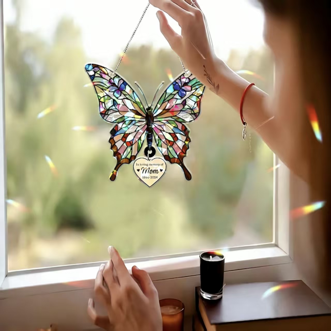 Personalized Holographic Butterfly Suncatcher with Heart Plaque, Stained Memorial Window Hanging Ornament, Home Decor, Birthday Gift for Mom/Family