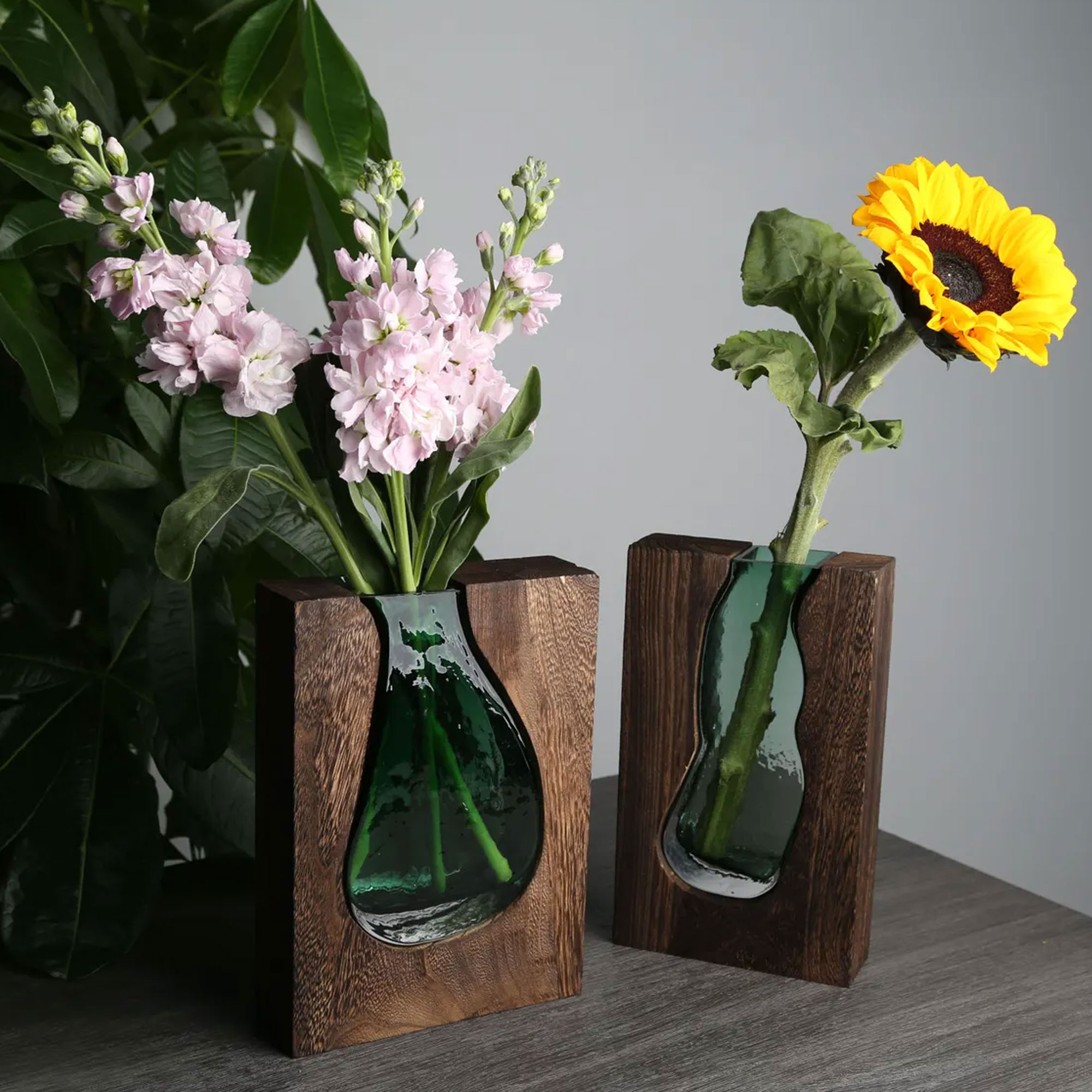Personalized Wood-Encased Glass Vase, Rustic Flower Holder Glass Insert with Snowy, Eco-Friendly Home Decor, Mother's Day Gift for Mom/Grandma/Her