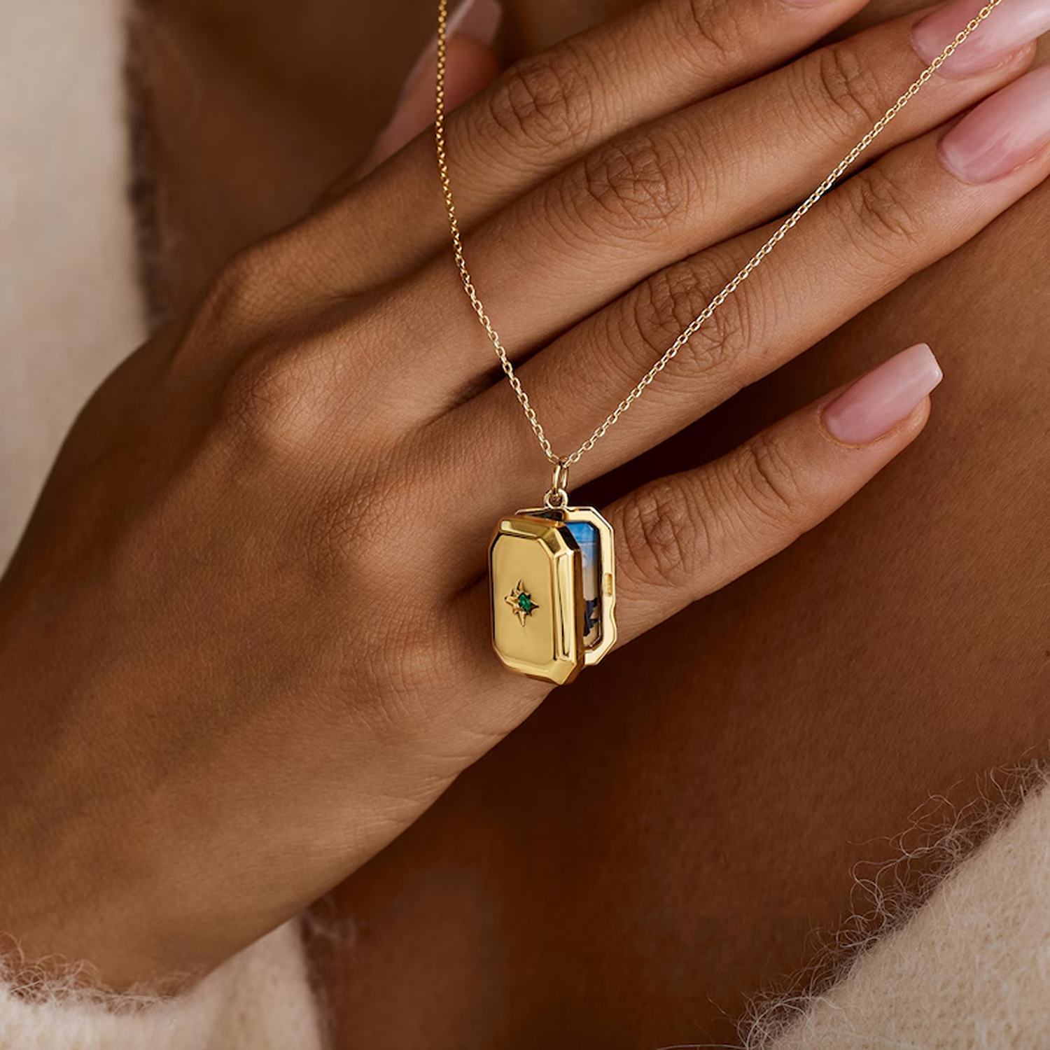 Personalized Photo Locket Necklace with Birthstone, Dainty Picture Pendant Jewelry with Engraved Text, Birthday/Anniversary Gift for Her/Mom/Grandma